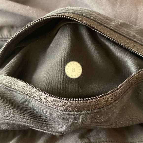 Lululemon Track Short Black Size 8 - Picture 3 of 3